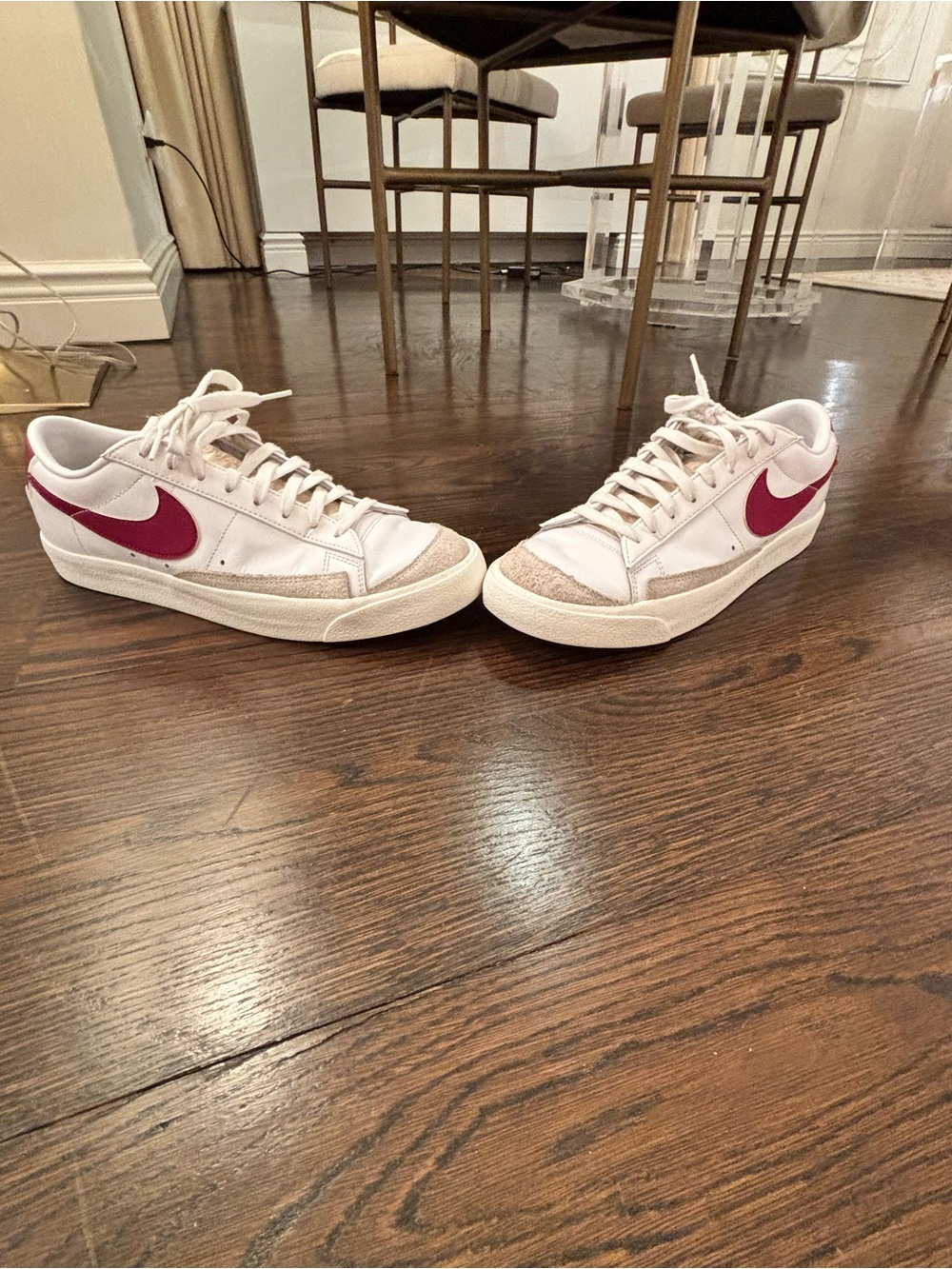Nike Men's Low-Top Blazers 77 White Sneakers with Crimson Swoosh